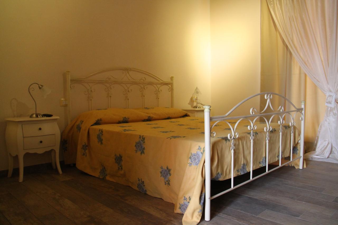 B&B Maison La Coccola Пескьера-дель-Гарда Экстерьер фото